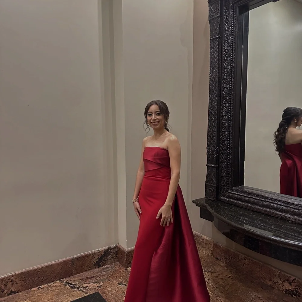 Solace London Red Evening Gown - Picture 4 of 4